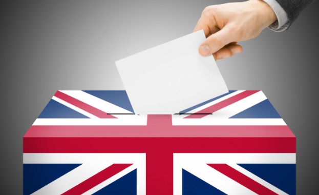 Премиерът на Великобритания Тереза Мей и лидерът на опозицията Джереми