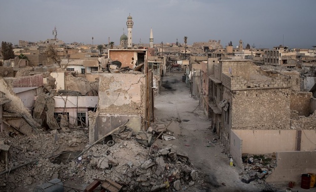 Иракската армия ще въоръжи жителите на 50 селища около Мосул