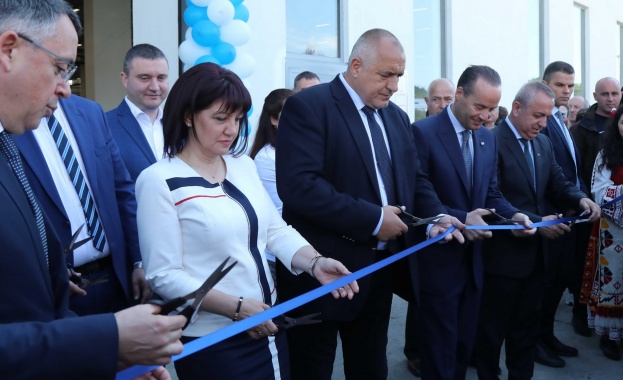 Недоразумение при откриване на нов завод на турска компания край