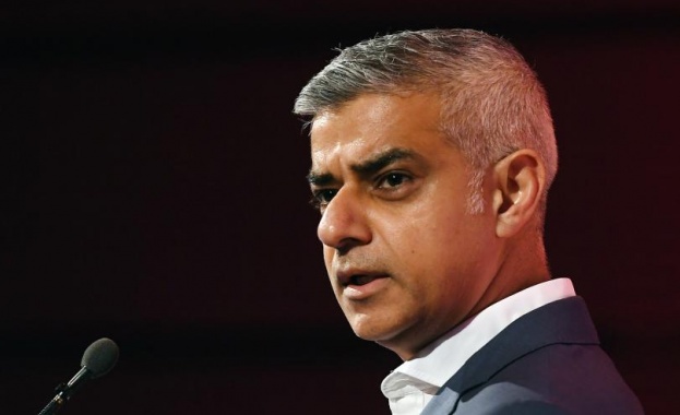 Скотланд ярд постави кмета на Лондон Садик Хан под 24 часова