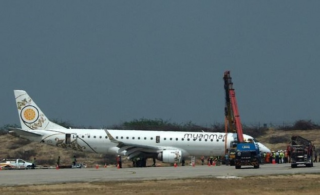 Самолет на Мианмар нешънъл еърлайнс направи аварийно приземяване на международното
