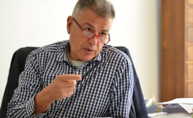 Ролята на НЕК е да произвежда толкова ток колкото трябва