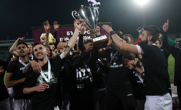 Около 40 души са задържани преди и по време на