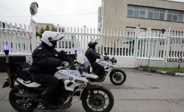 Първите бюлетини за предстоящите на 26 май евроизбори тръгнаха към