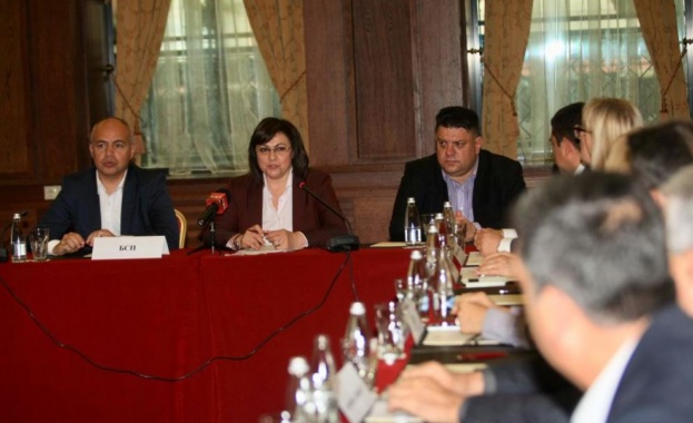 20 политически партии и неправителствени сдружения подписаха с ръководството на