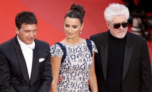 Антонио Бандерас и Пенелопе Крус дефилираха на червения килим в