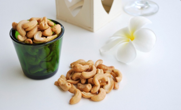 Кашуто е любима ядка на мнозина Нежната му структура го