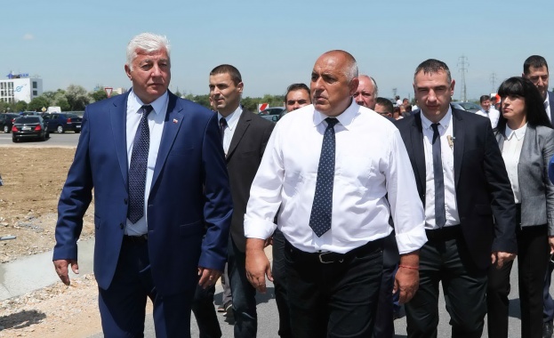 Министър председателят Бойко Борисов инспектира пътя Пловдив Асеновград и заяви че е