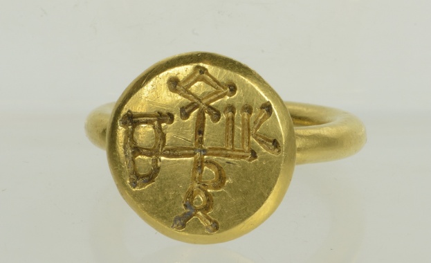 Навръх празника на светите братя Кирил и Методий в националната