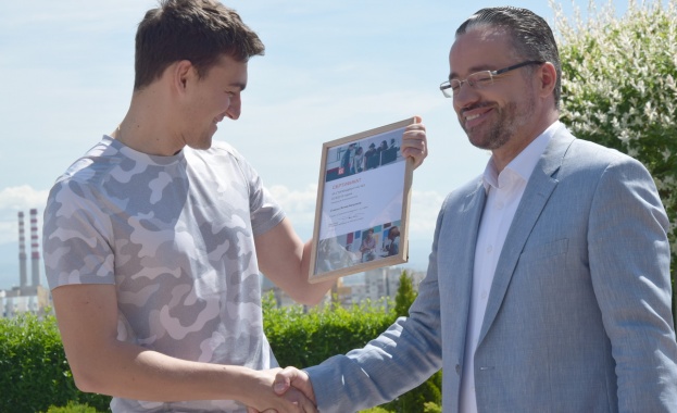 Стивън Качулков от Техническия университет в град София спечели конкурса