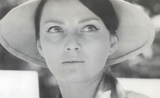 В знак на почит към личността на първата дама на