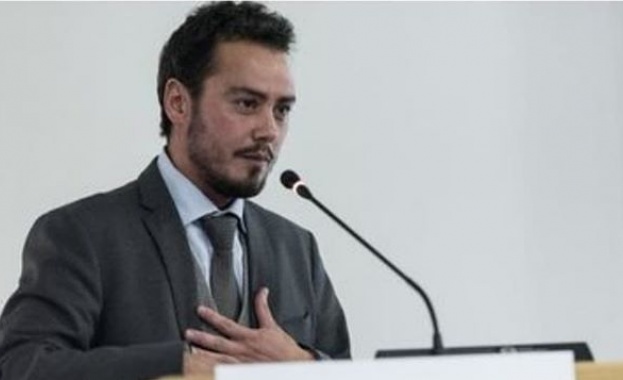 40 годишен адвокат стана първият транссексуален кмет в Италия Той беше