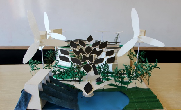 Представители на EVN България връчиха награди на ученици от IV