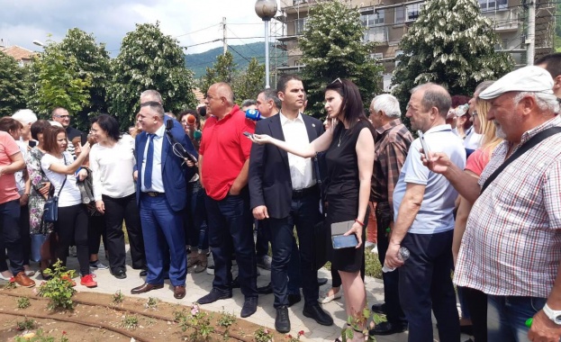 Министър-председателят Бойко Борисов инспектира реновирани инфраструктурни обекти в гр. Сливен.