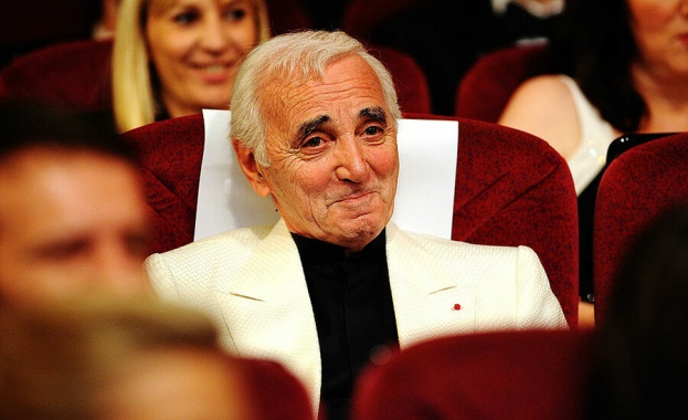 Бронзовата скулптура Бикоборство от Жермен Ришие от колекцията на Краля