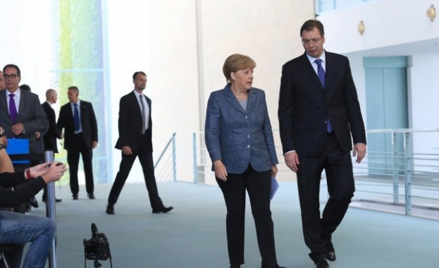 Сръбският президент Александър Вучич поиска съдействие от германския канцлер Ангела