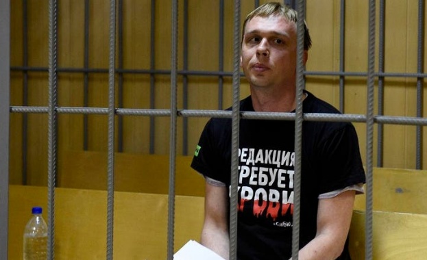 Журналистът от руското интернет издание Медуза Иван Голунов задържан онзи
