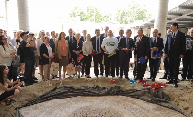 Надеждата за общото ни бъдеще събра днес 19 държави в