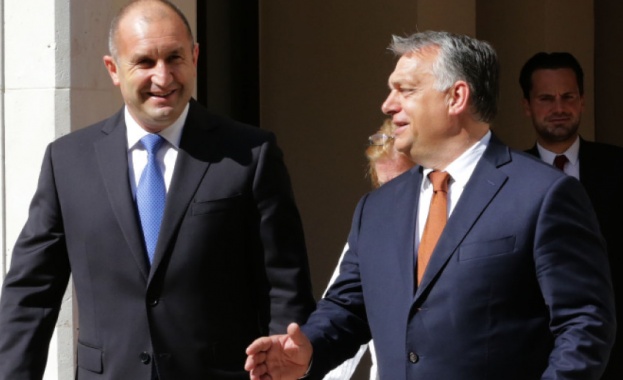Виктор Орбан дискутира днес незадоволителното справяне на миграционната криза от