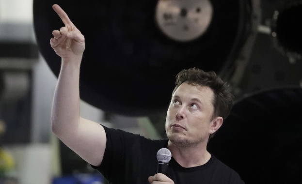 Издание Futurism неволно свърза основателя на SpaceX Илон Мъск и