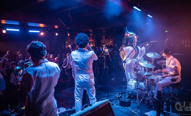 Броени дни остават до завръщането на Brass Against в България