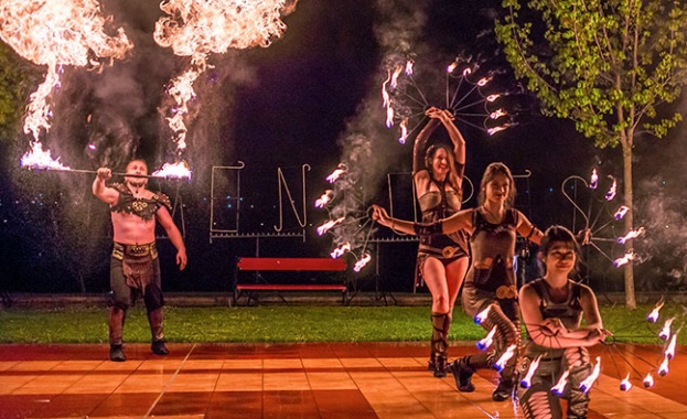 Огненото шоу „Дивинитас и Sofia Ring Mall готвят за столичани