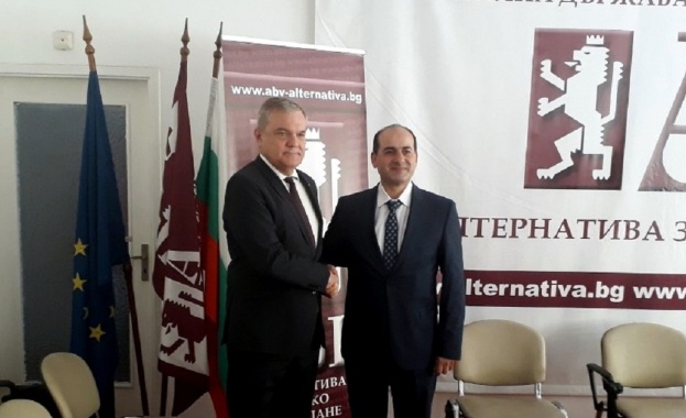 Председателят на ПП АБВ Румен Петков се срещна с посланика