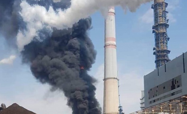 Огромен пожар избухна в най-голямата въглищна електроцентрала у нас -