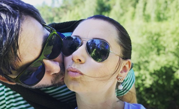 Сексоложката Наталия Кобилкина се отдаде на почивка с любимия си