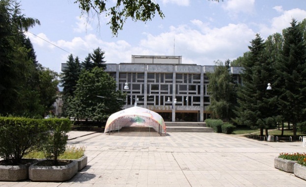 Мащабен ремонт предстои на Общинския драматичен театър в Кюстендил Сградата