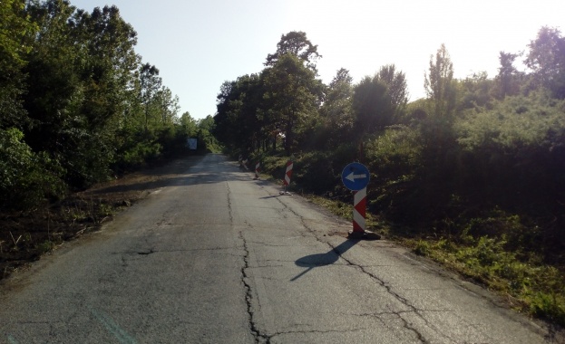 Започва укрепване на свлачището при 62 ри километър на път III 1306