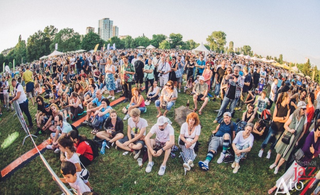 Само няколко дни делят всички фенове на музиката и приятното