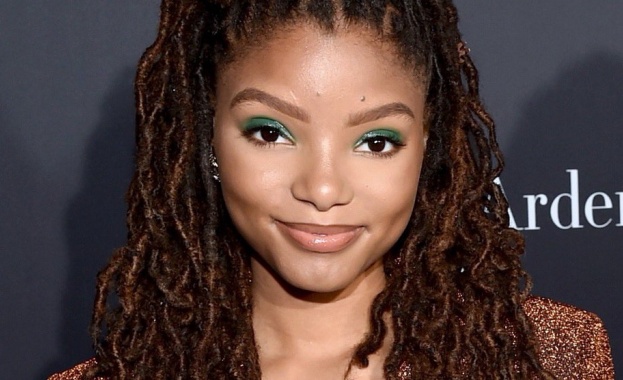 Киностудиото Walt Disney избра 19 годишната тъмнокожа певица Холи Бейли за