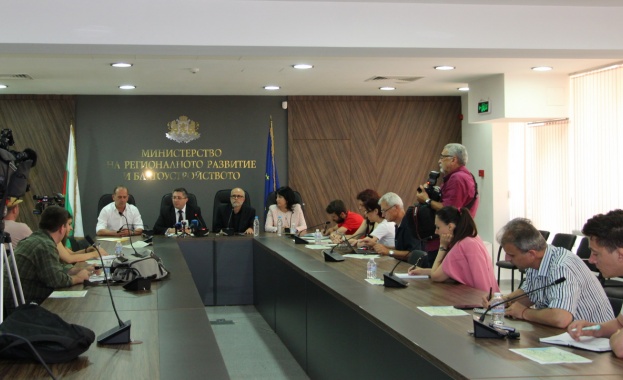 Редуциране с близо 50 на платените републикански пътища намаляване