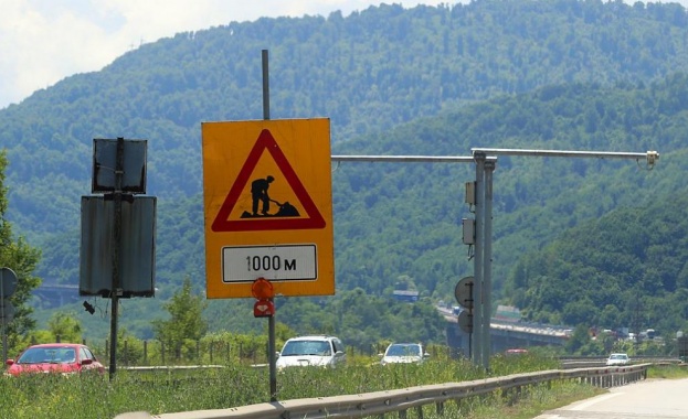 Ремонтите по магистралите Хемус и Тракия ще продължат през летните