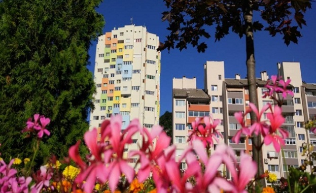 1728 блока са вече обновени по Националната програма за енергийна