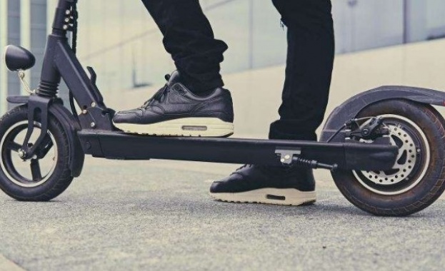 София въвежда регламент за електрическите тротинетки след като стотици столичани