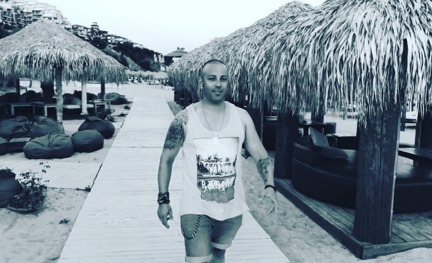 Ходи ми се на море е съвместен сингъл на Пламен