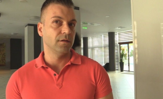 Хотелиерът който беше задържан вчера от полицията в курорта Слънчев