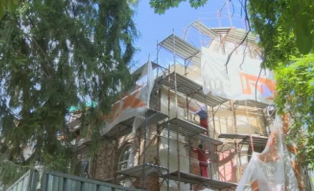 След около година ще отвори врати минералната баня в гр