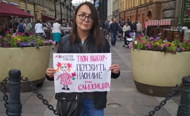 Една от най-известните антивоенни и ЛГБТ активистки в Русия Елена