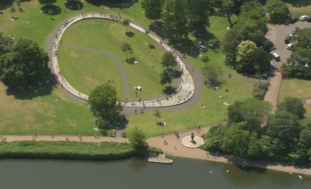 Великобритания е обзета от незапомнени жеги Метеоролозите предупредиха че това