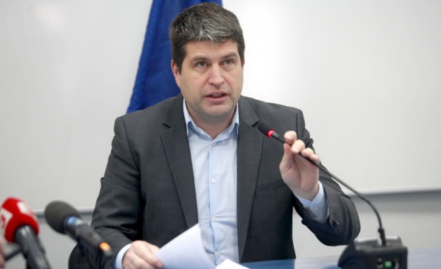 Няма повод за паника Това каза говорителят на НАП Росен