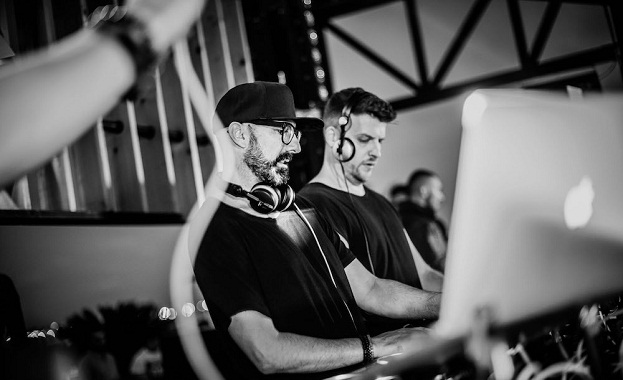 Chus amp Ceballos Чус и Cеба́йос Sasha Carassi Са́ша Кара́си