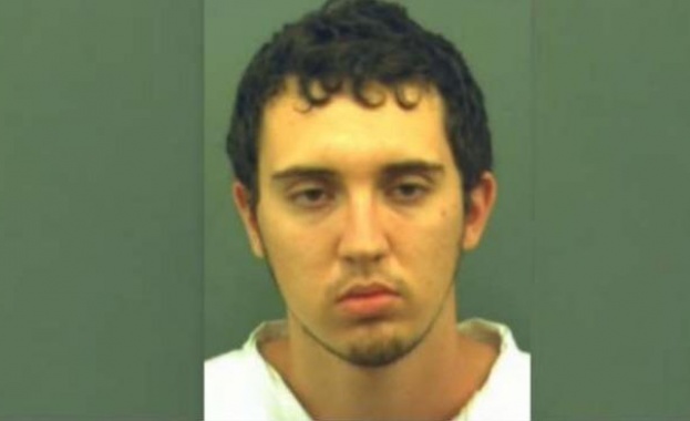 Полицията в Ел Пасо Тексас разпространи снимка на 21 годишния