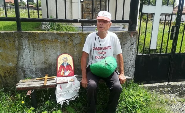 Голям брой свидетели не са направили нищо за да спасят