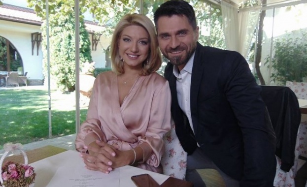 Талантливата и лъчезарна певица Йоана Драгнева съобщи че е станала