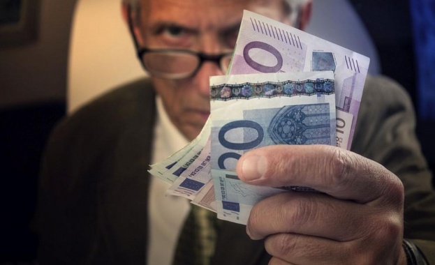 Безцеремонна, но законна схема за източване на парите на европейските