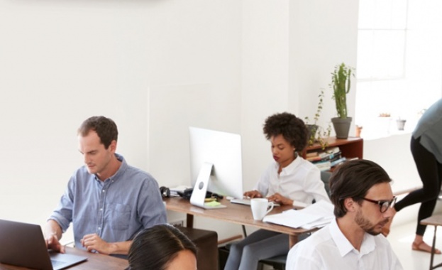 Правилната температура в офиса е обект на постоянен дебат през