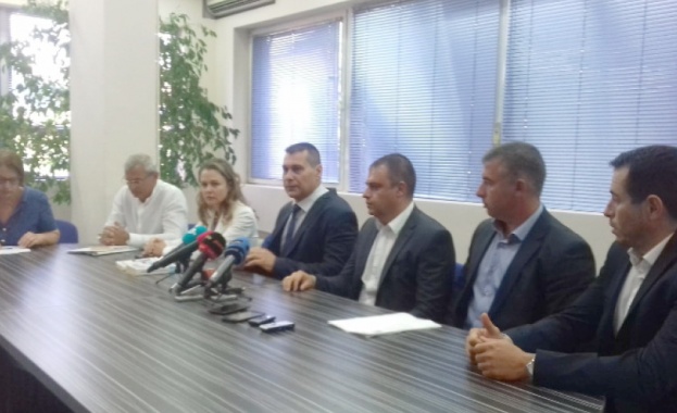 Полицията арестува мъж снабдявал с дрога задържаната група в циганския